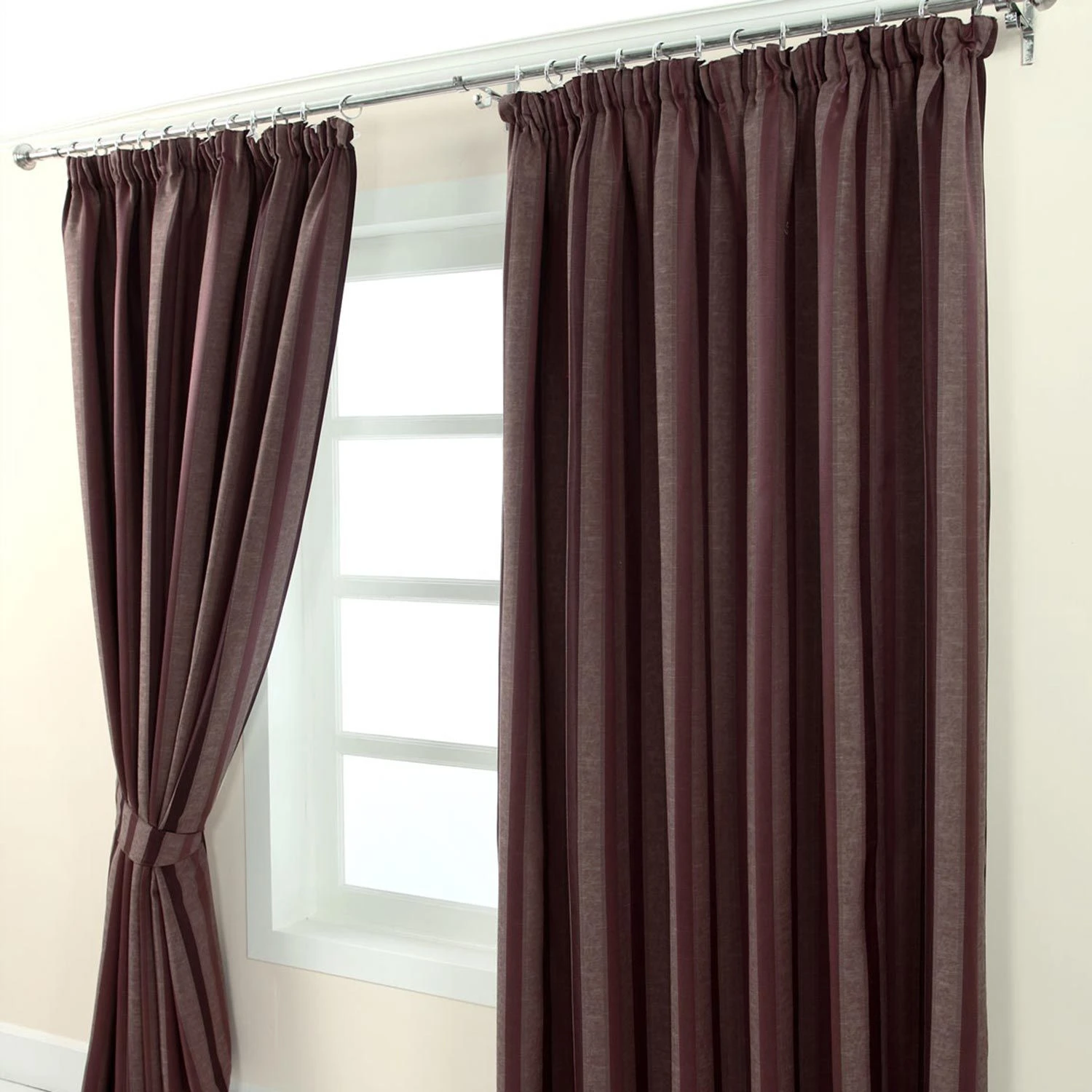 Blickdichte Jacquard Vorhänge Mit Kräuselband Vevey Stripes Aubergine 4 Blickdichte Jacquard Vorhänge Mit Kräuselband Vevey Stripes Aubergine – Bild 4