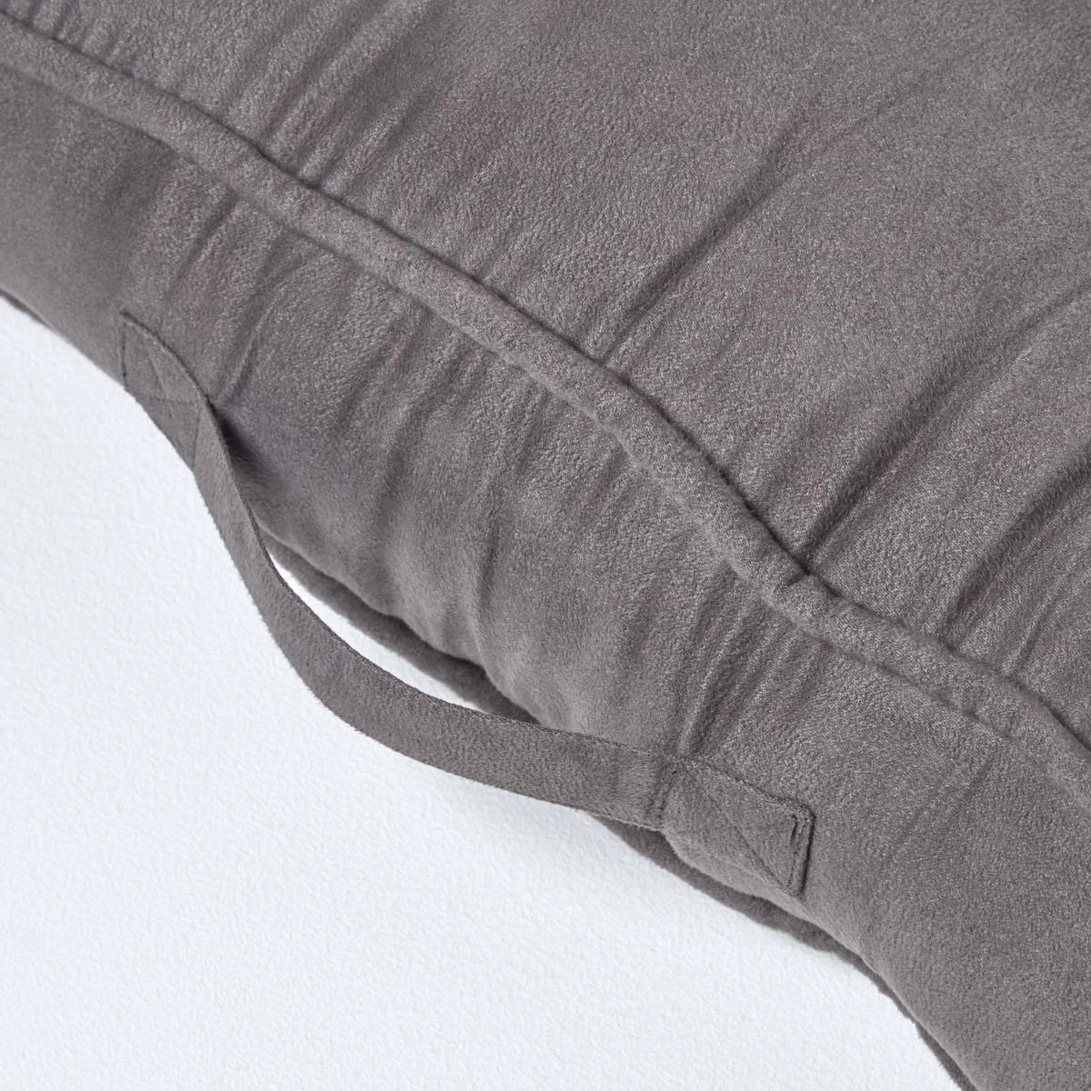 Komfortables Sesselkissen Mit Veloursbezug – Sitzkissen Taupe-grau, 50 X 50 Cm 4 Komfortables Sesselkissen Mit Veloursbezug – Sitzkissen Taupe-grau, 50 X 50 Cm – Bild 4