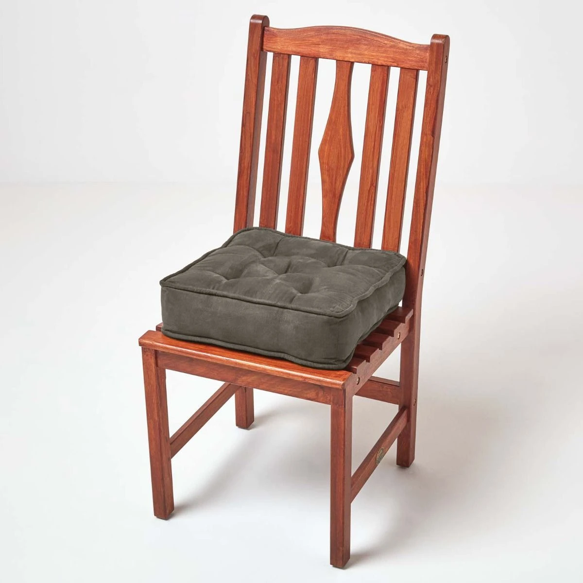 Sitzkissen Taupe-grau – Sitzerhöhung/Stuhlkissen 40 X 40 Cm Mit Velours-Bezug 6 Sitzkissen Taupe-grau – Sitzerhöhung/Stuhlkissen 40 X 40 Cm Mit Velours-Bezug – Bild 6