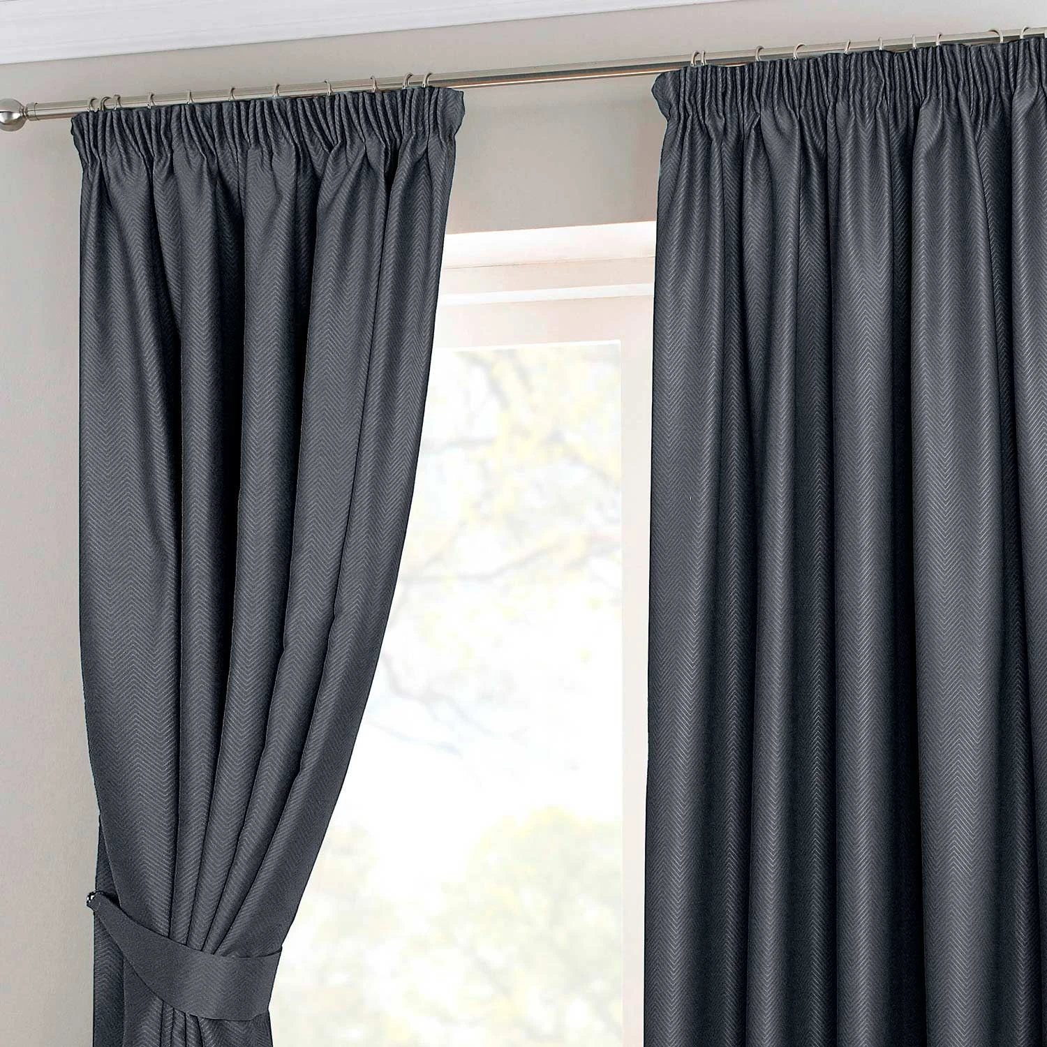 Verdunklungsvorhang Kräuselband, Chevron, Dunkelgrau 2 Verdunklungsvorhang Kräuselband, Chevron, Dunkelgrau – Bild 2