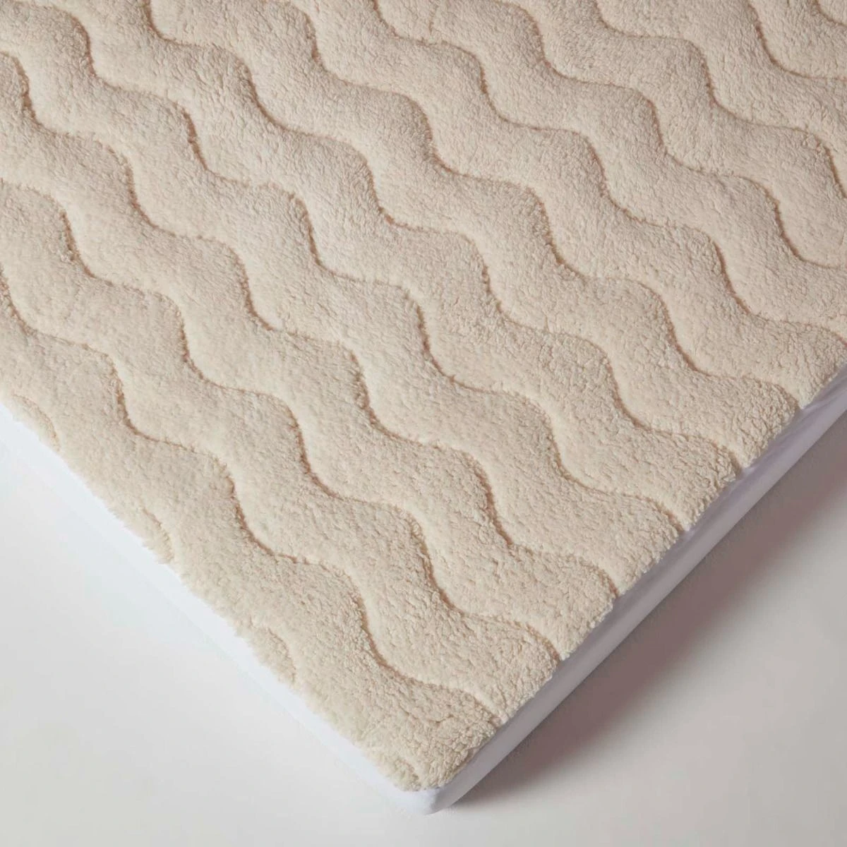 Warmer, Weicher Fleece-Matratzentopper 4 Warmer, Weicher Fleece-Matratzentopper – Bild 4