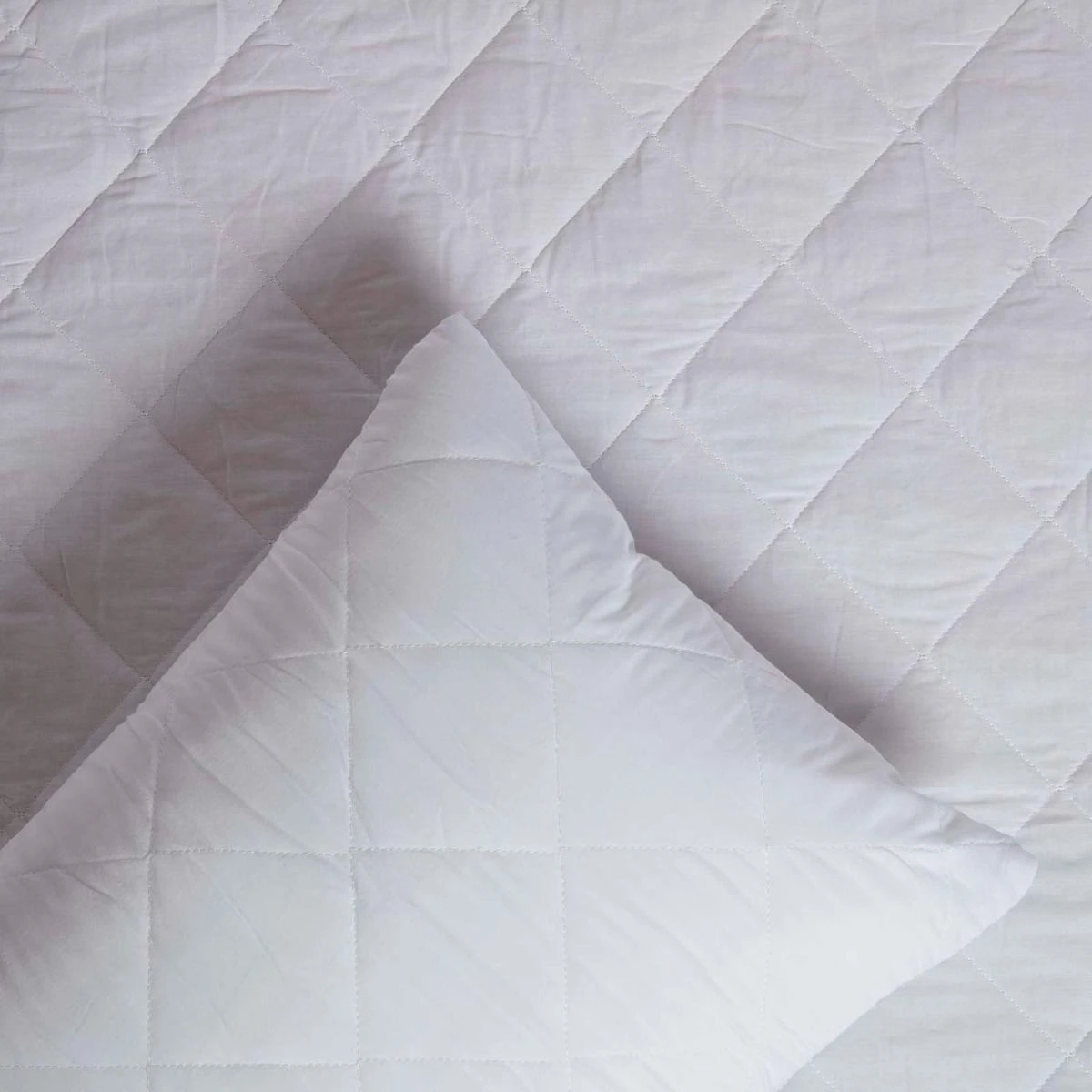 Gepolsterter Matratzenschutz – Matratzenschoner Wasserdicht 7 Gepolsterter Matratzenschutz – Matratzenschoner Wasserdicht – Bild 7