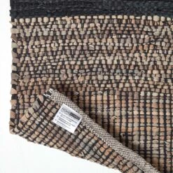 Recycelter Handgewebter Lederteppich Mit Fischgrätenmuster In Schwarz -Homescapes Sale Haus ru1322 05