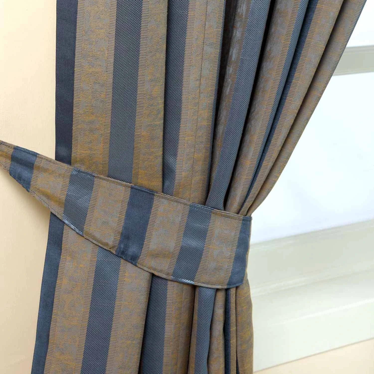 Raffhalter Für Jacquard Vorhänge Vevey Stripes Blau 2 Stück 1 Raffhalter Für Jacquard Vorhänge Vevey Stripes Blau 2 Stück